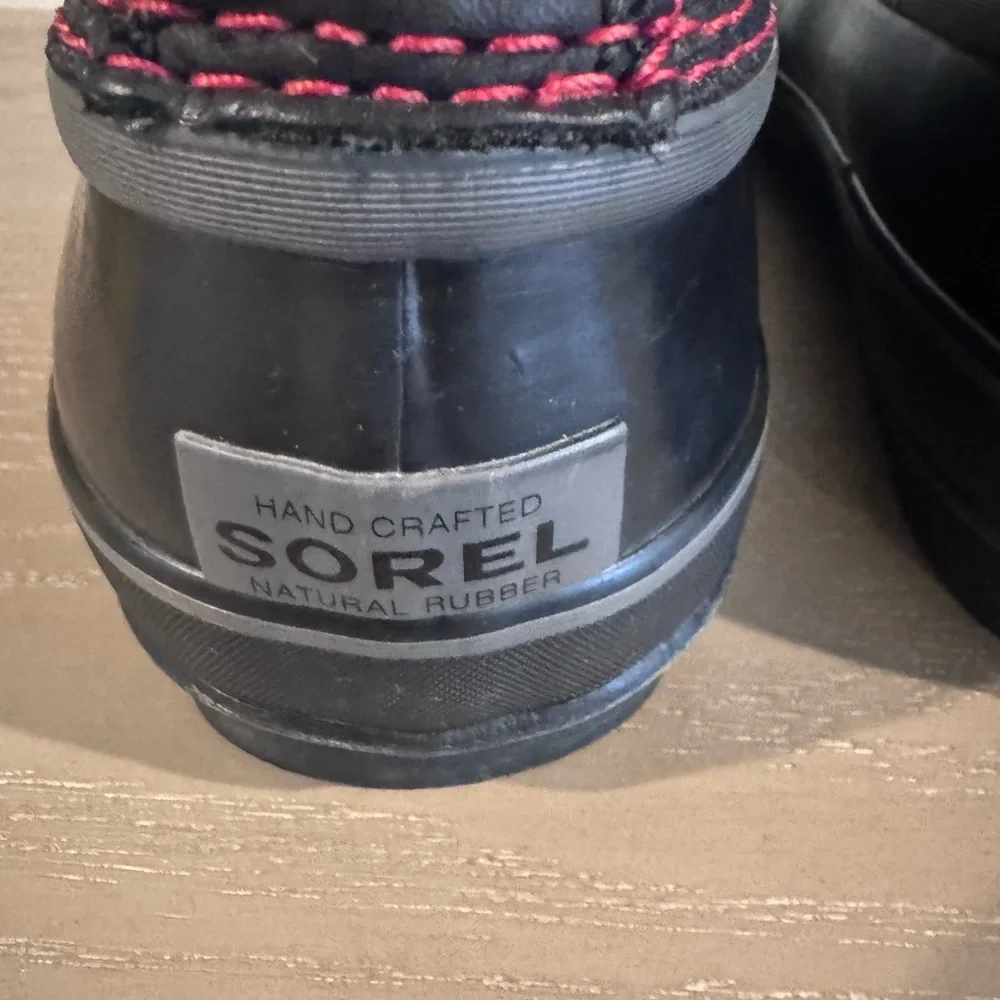 Like New Sorel Men's Black and Red 1964 Premium Boots